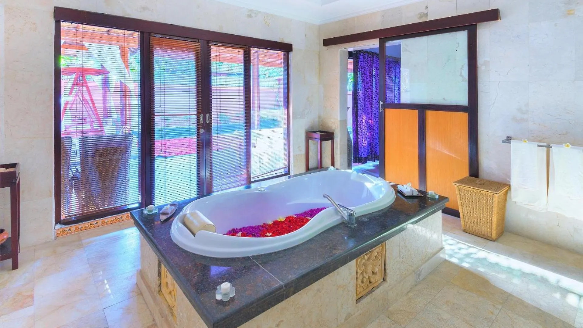 Private Pool Villas Kuta
