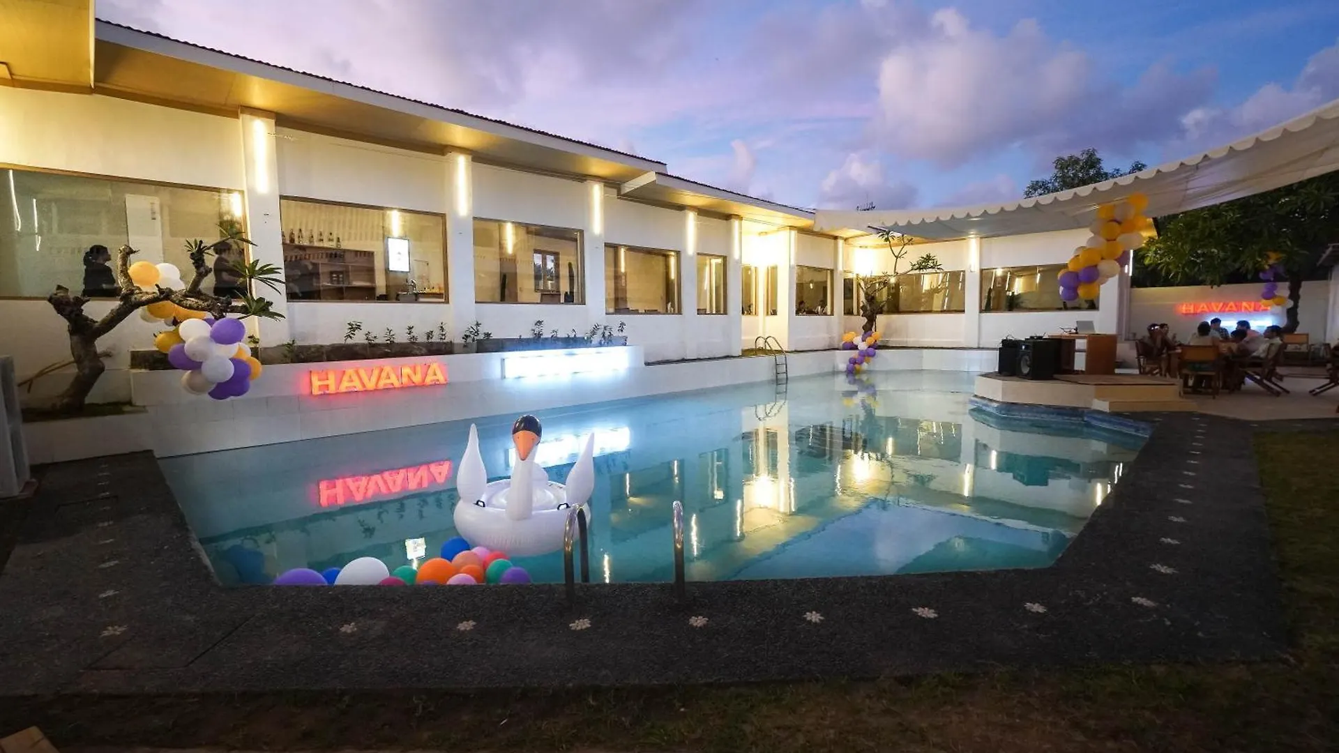 Private Pool Villas Kuta